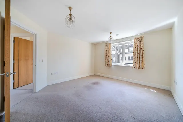 High Street, Knowle, B93, photo 3
