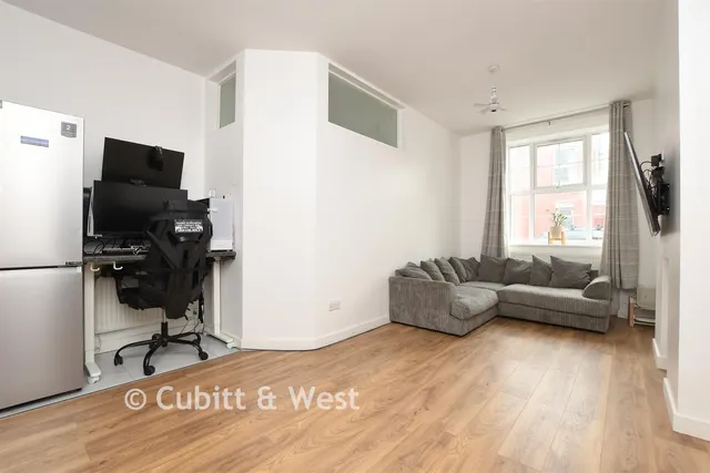 Sydney Road, Sutton, SM1, photo 3