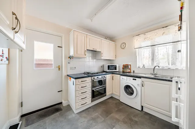 Lawrence Close, Selsey, PO20, photo 2