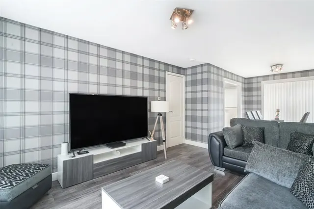 Photo 3 — Drumnessie View, Cumbernauld, Glasgow, North Lanarkshire, G68