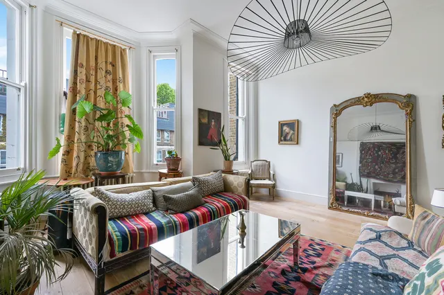Powis Gardens, London, W11, photo 1