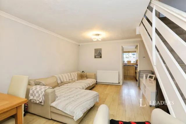 The Dell, East Grinstead, RH19, photo 2