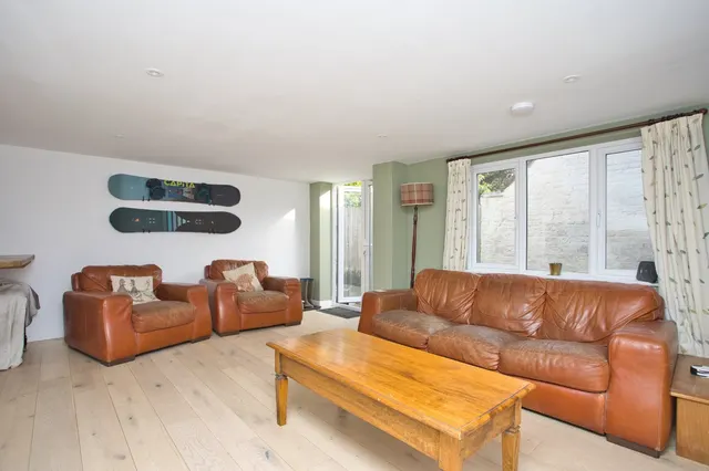 The Street, Eythorne, CT15, photo 2