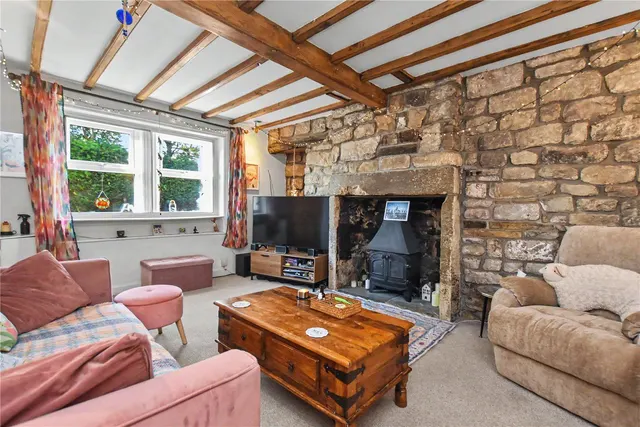 Apperley Lane, Yeadon, LS19, photo 3