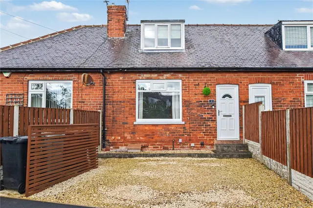 Sunny View, East Ardsley, WF3, photo 1