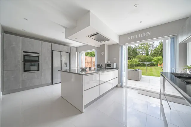 Stringhams Copse, Ripley, GU23, photo 2