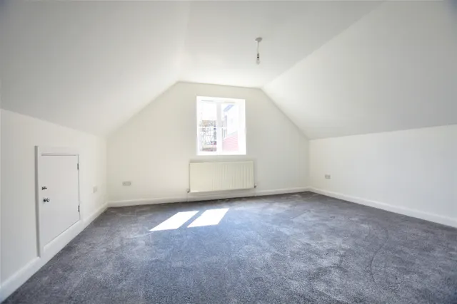 Photo 3 — Sydenham Road, Sydenham, SE26 5QF