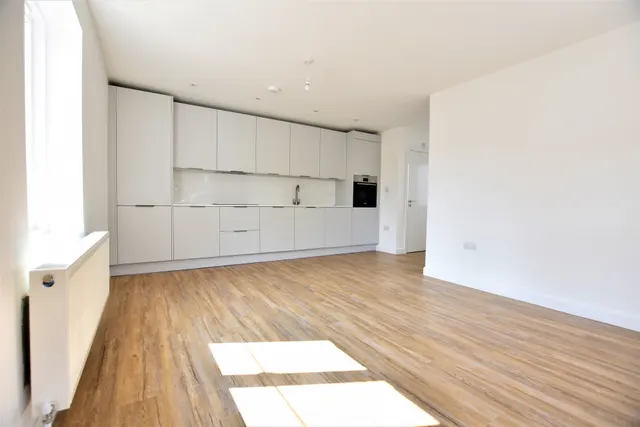 Photo 2 — Sydenham Road, Sydenham, SE26 5QF