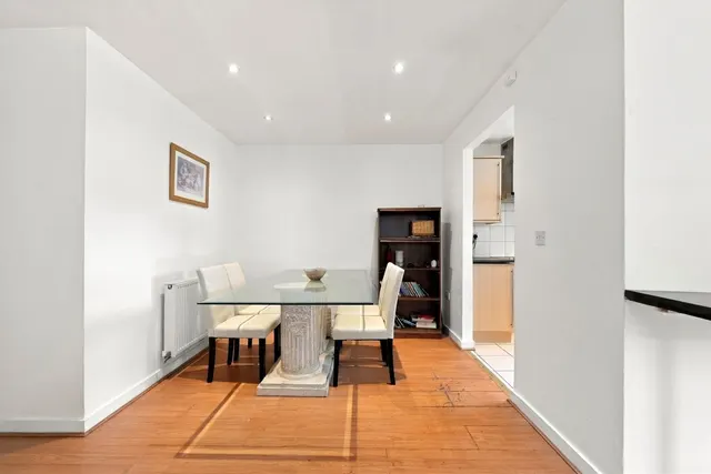 Wey Road, Weybridge, KT13, photo 3