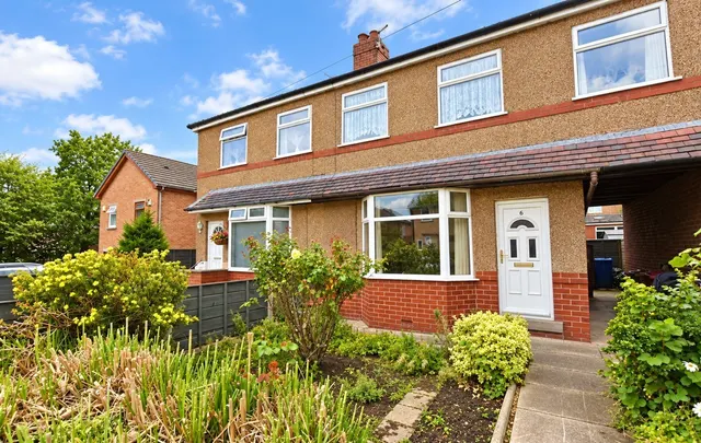 Victoria Avenue, Cherry Tree, BB2, photo 1
