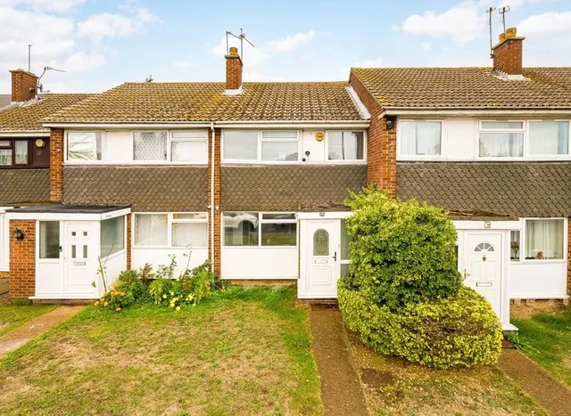 Channel Close, Hounslow, TW5, photo 1