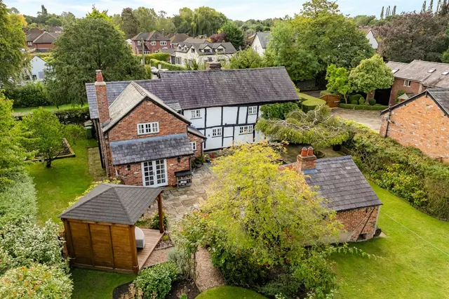 Plumley, Knutsford, photo 1