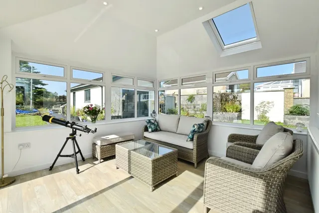 Hendre Road, Tycroes, SA18, photo 3