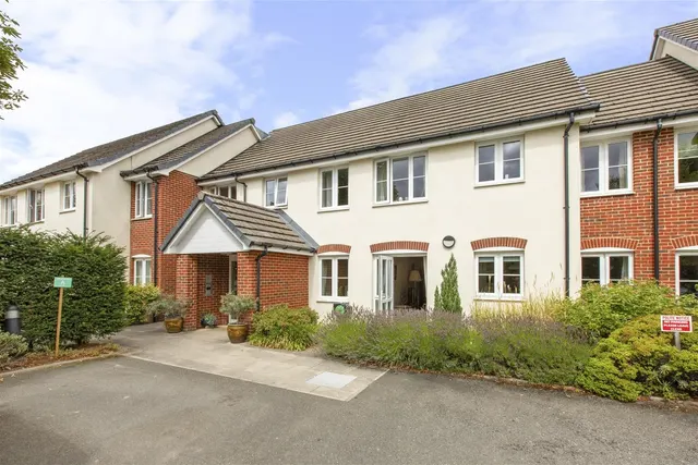 Penn Road, Hazlemere, HP15, photo 1
