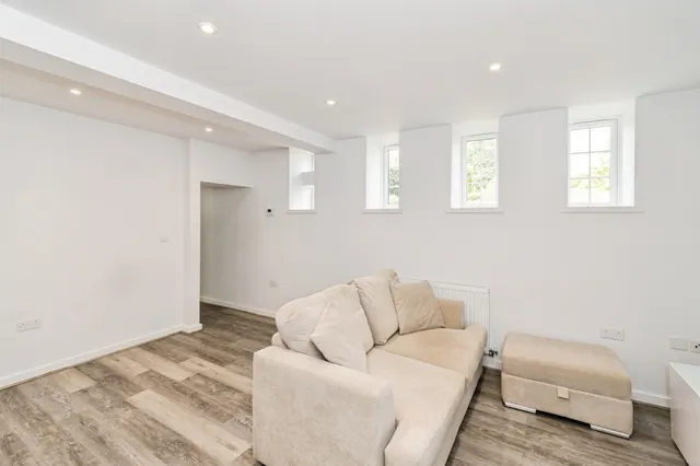 Photo 2 — Millbrook Road East, Southampton