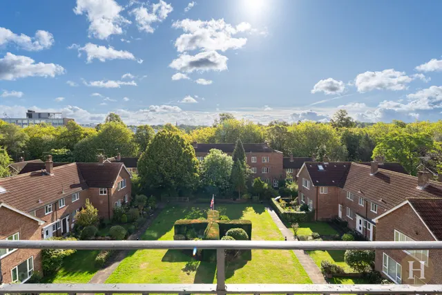 Griffin Court West Drive, Birmingham, B5, photo 2