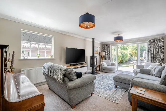 Briar Glen, Cookham, SL6, photo 1