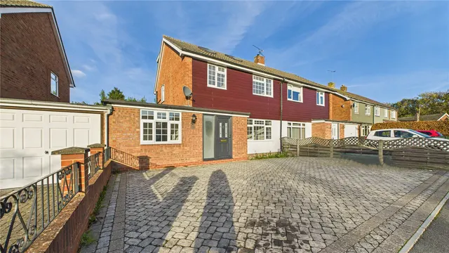 Hazel Road, Mytchett, GU16, photo 1