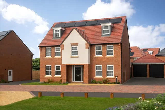 Queens Manor, Barkby Road, LE7, photo 1