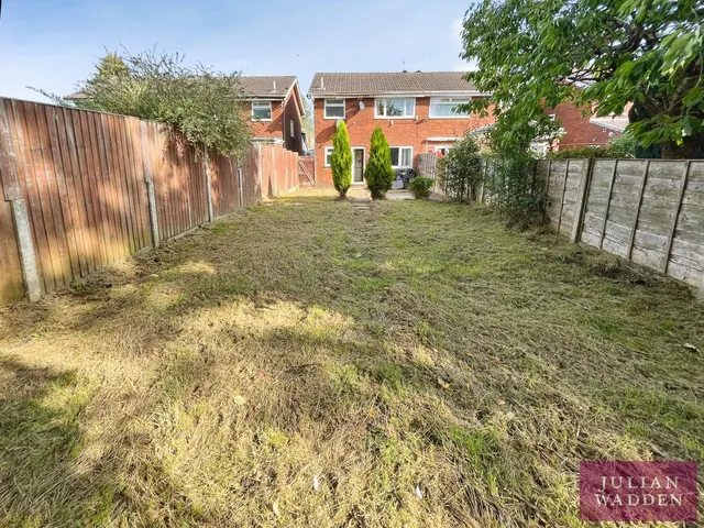 Redrose Crescent, Levenshulme, M19, photo 2