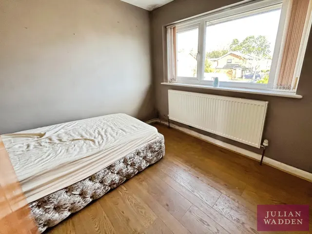 Redrose Crescent, Levenshulme, M19, photo 3