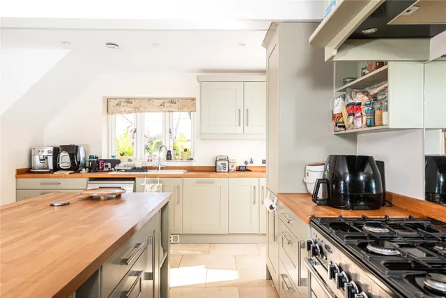 Weston Road, Lewknor, OX49, photo 3