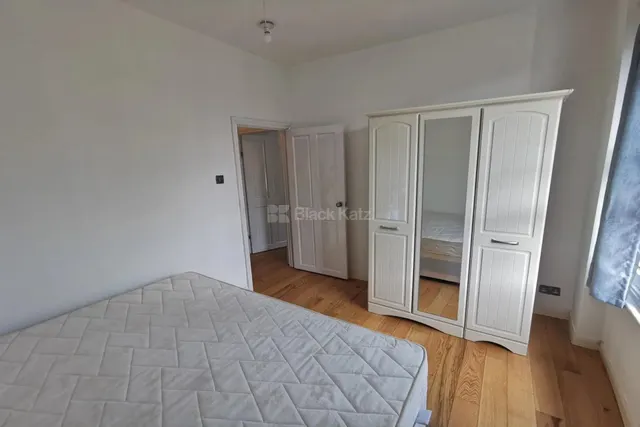 Marlborough Road, N19, photo 2