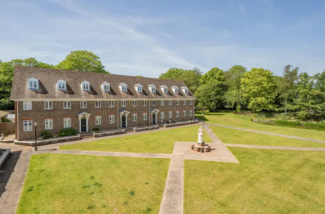 March Square, Chichester, PO19, photo 2