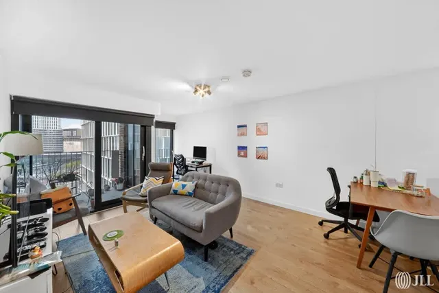 Great Eastern Road, London, E15, photo 1