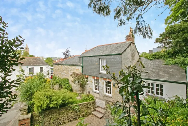 Trafalgar Row, Truro, TR1, photo 1