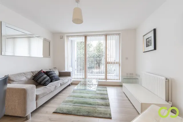Sussex Way, Holloway, N7, photo 2