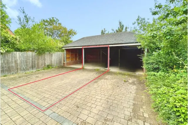 Queen's Crescent, Shrivenham, SN6, photo 2