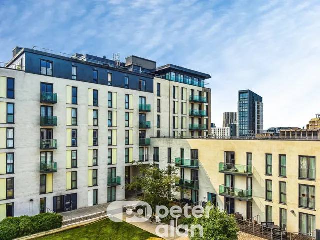 Hayes Apartments Cardiff, CF10, photo 1