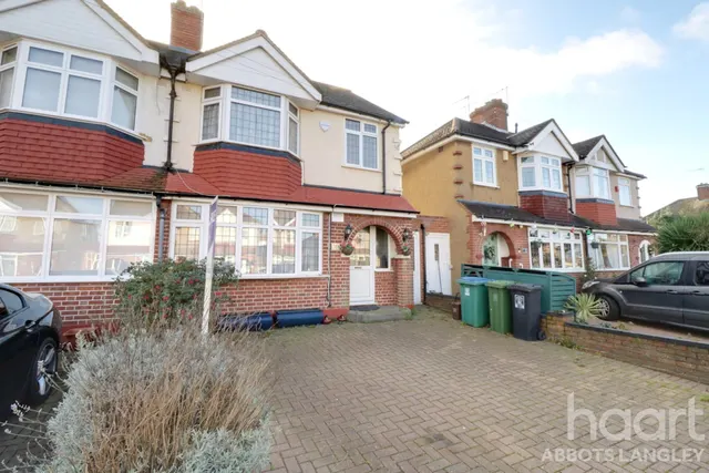Meadow Road, Watford, WD25, photo 1