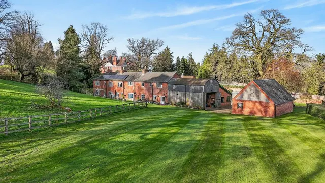 Wicksted Cottages Wirswall Whitchurch, SY13, photo 3