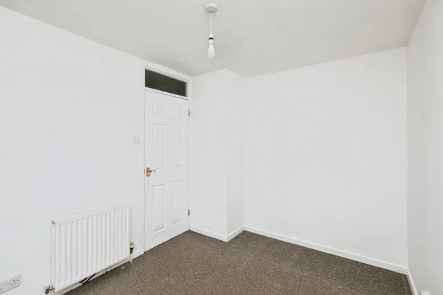 Harper Court, Burton-On-Trent, DE13, photo 3