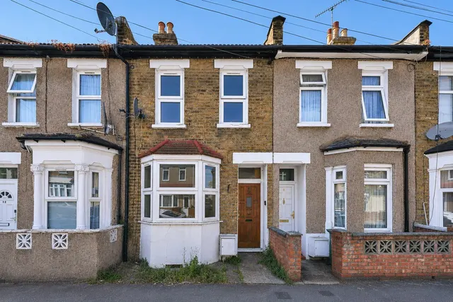 Tennyson Road, London, E15, photo 1