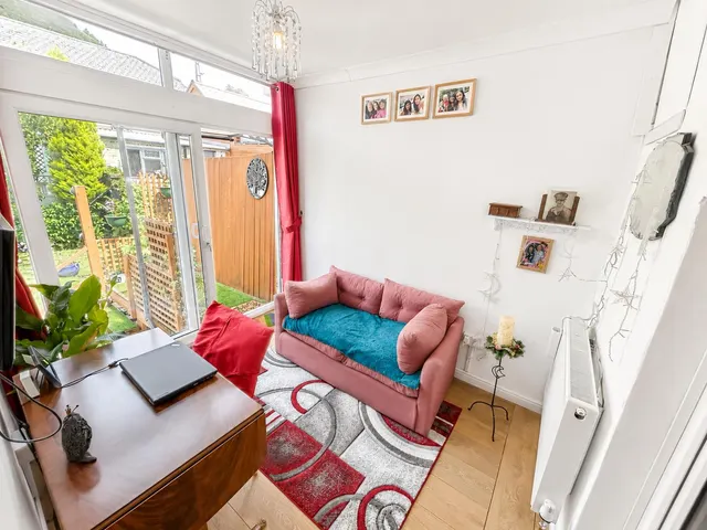 Brithweunydd Road, Tonypandy, CF40, photo 2