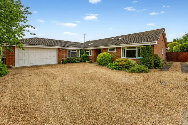 Hawsley Road, Harpenden, AL5, photo 1
