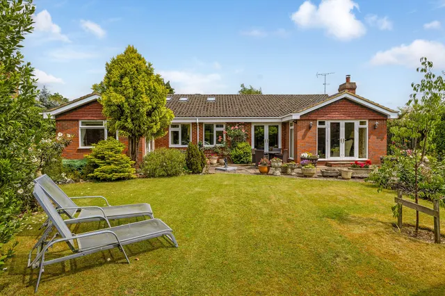 Photo 2 — Hawsley Road, Harpenden, AL5