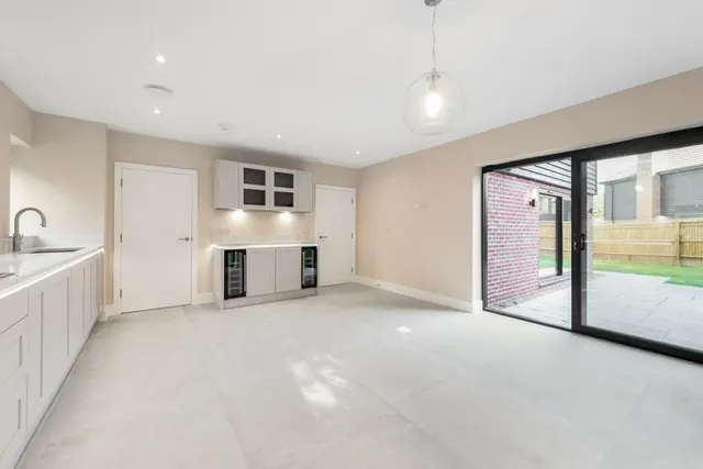 Henrietta Place, Berrys Green, photo 2
