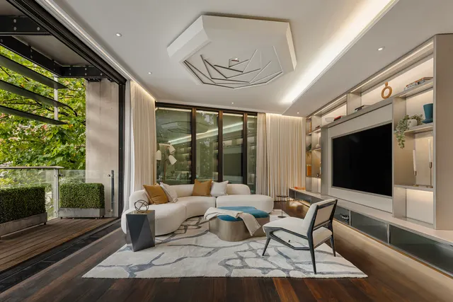 Photo 2 — 100 Knightsbridge, One Hyde Park, Knightsbridge, London