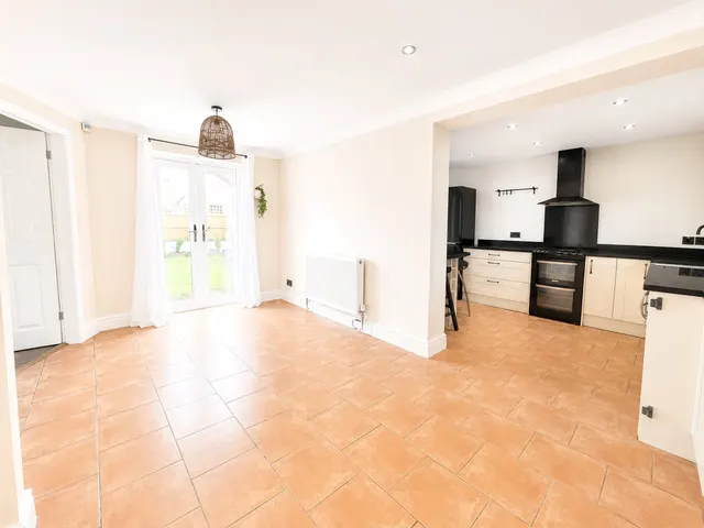 Bradgate Close, Moreton, CH46, photo 3