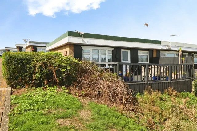 Fort Road, Penarth, CF64, photo 1