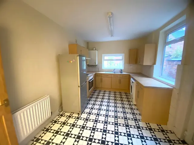 Photo 3 — Alton Street, Crewe, Cheshire, CW2