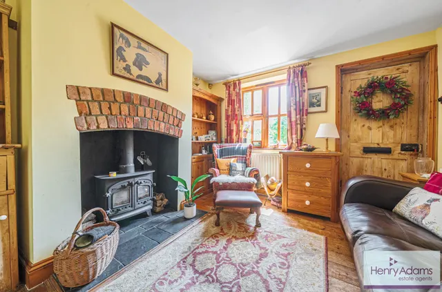 London Road, Rake, GU33, photo 3