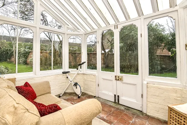 The Avenue, Tiverton, EX16, photo 3