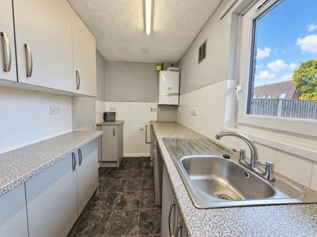 Carlford Court, Worlingham, photo 3