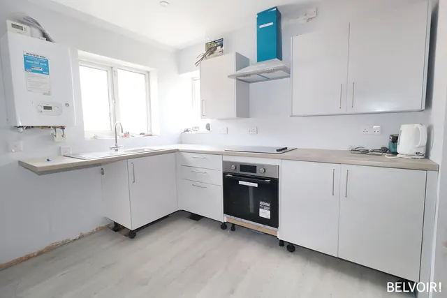 Cowbridge Road, Pontyclun, CF72, photo 1