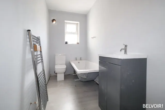 Cowbridge Road, Pontyclun, CF72, photo 3